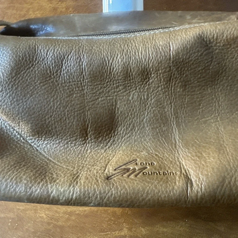 STONE MOUNTAIN tan Pebble Leather Baguette Purse Pink Inside